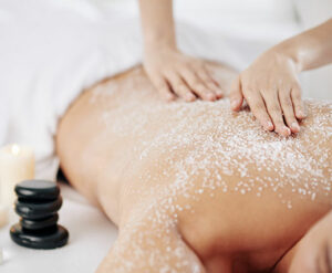 Massaggio scrub corpo - Athena Estetica